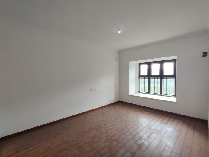 南通碧桂园翡翠华府 4室2厅2卫 144m&sup2;
