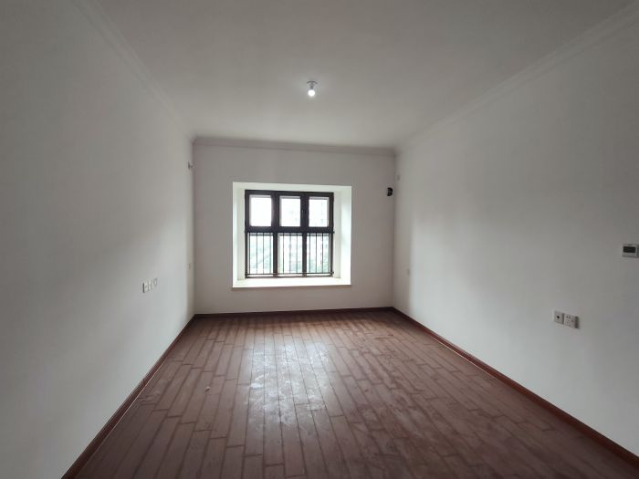 南通碧桂园翡翠华府 4室2厅2卫 144m&sup2;