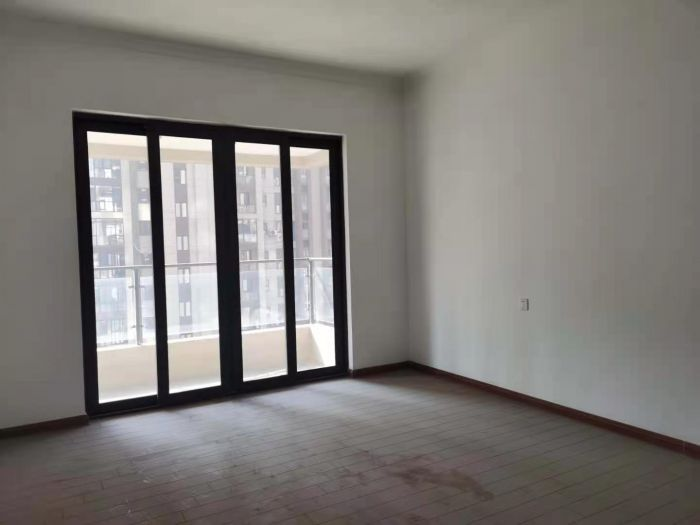 碧桂园时代悦城 5室2厅3卫 270m&sup2;