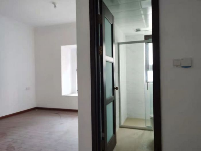 碧桂园时代悦城 5室2厅3卫 270m&sup2;