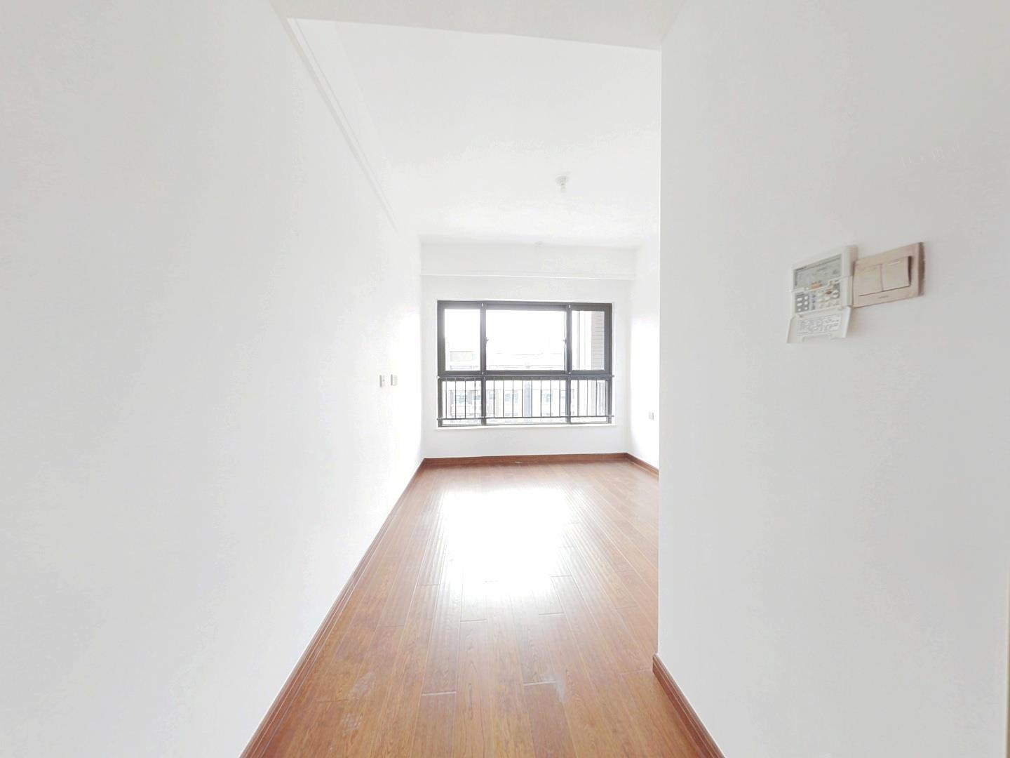 林肯公园 4室2厅2卫 123m&sup2;