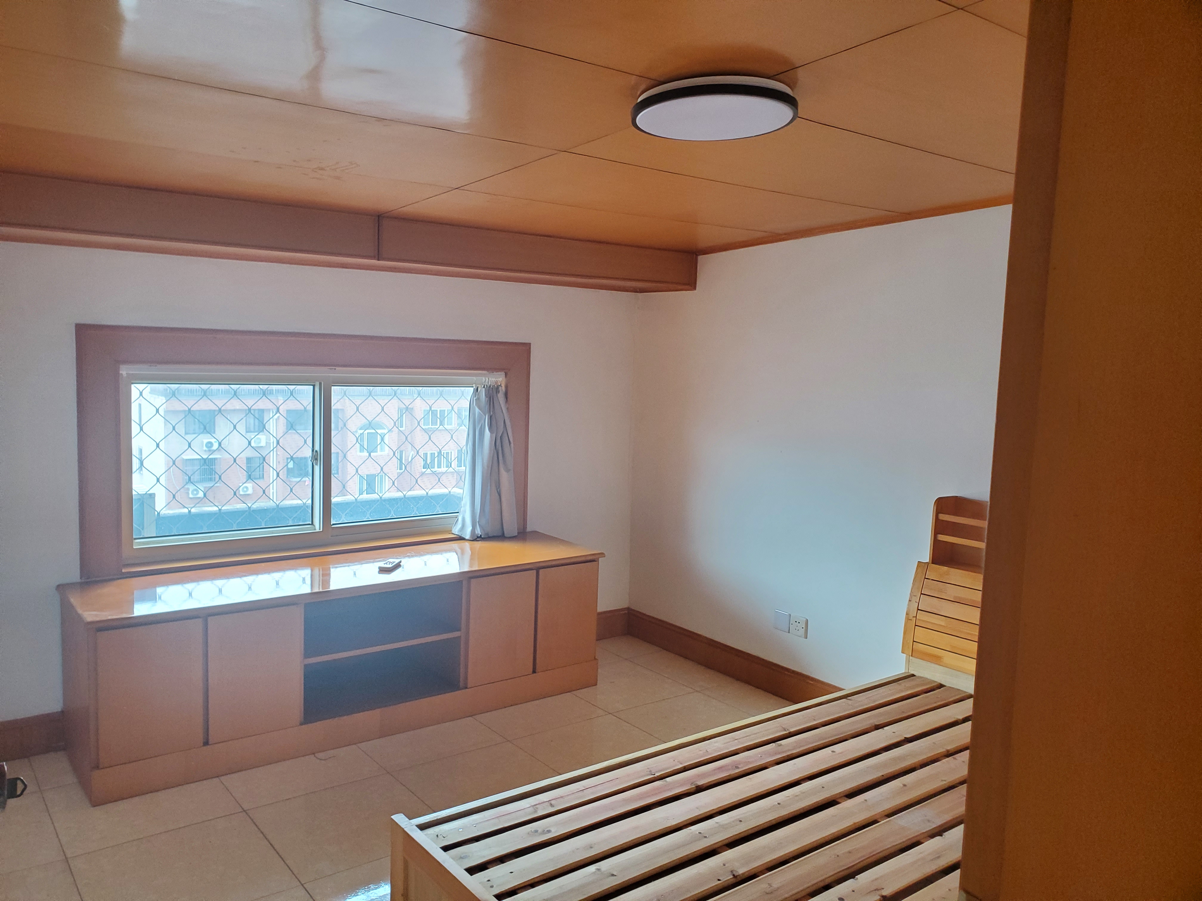 金鑫苑 3室2厅1卫 95m&sup2;