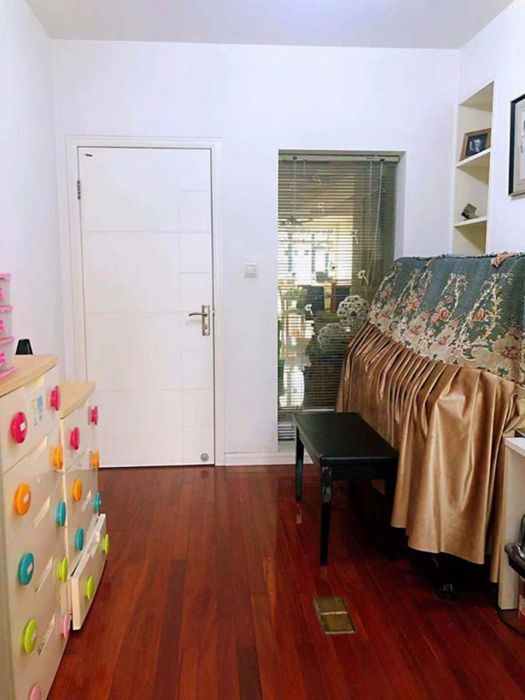 凤凰莱茵苑 4室2厅2卫 162m&sup2;