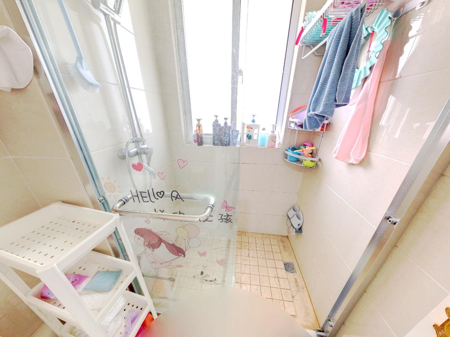 中南世纪花城三期 4室2厅2卫 173.89m&sup2;