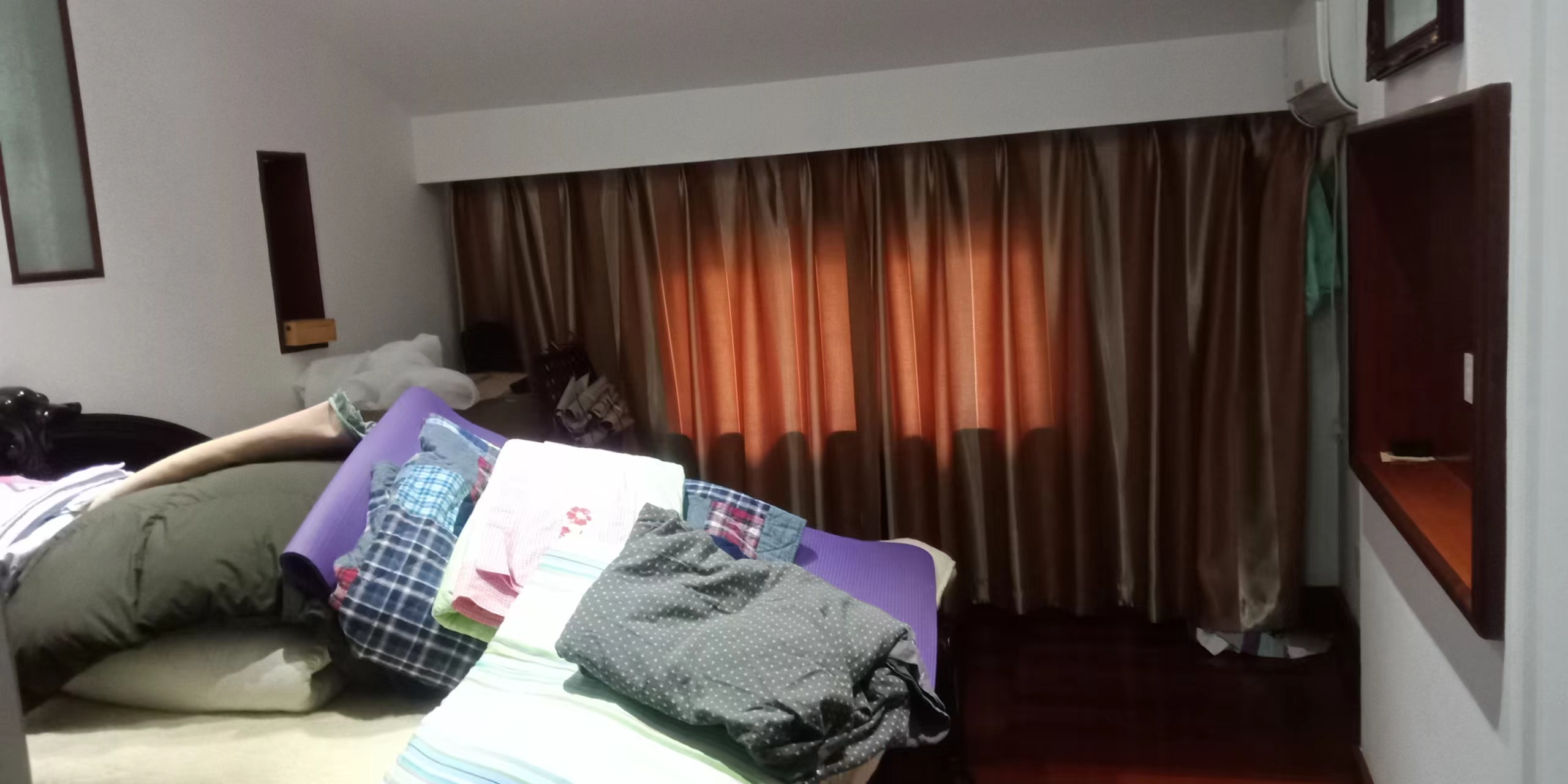 东昇花园 3室2厅1卫 137m&sup2;