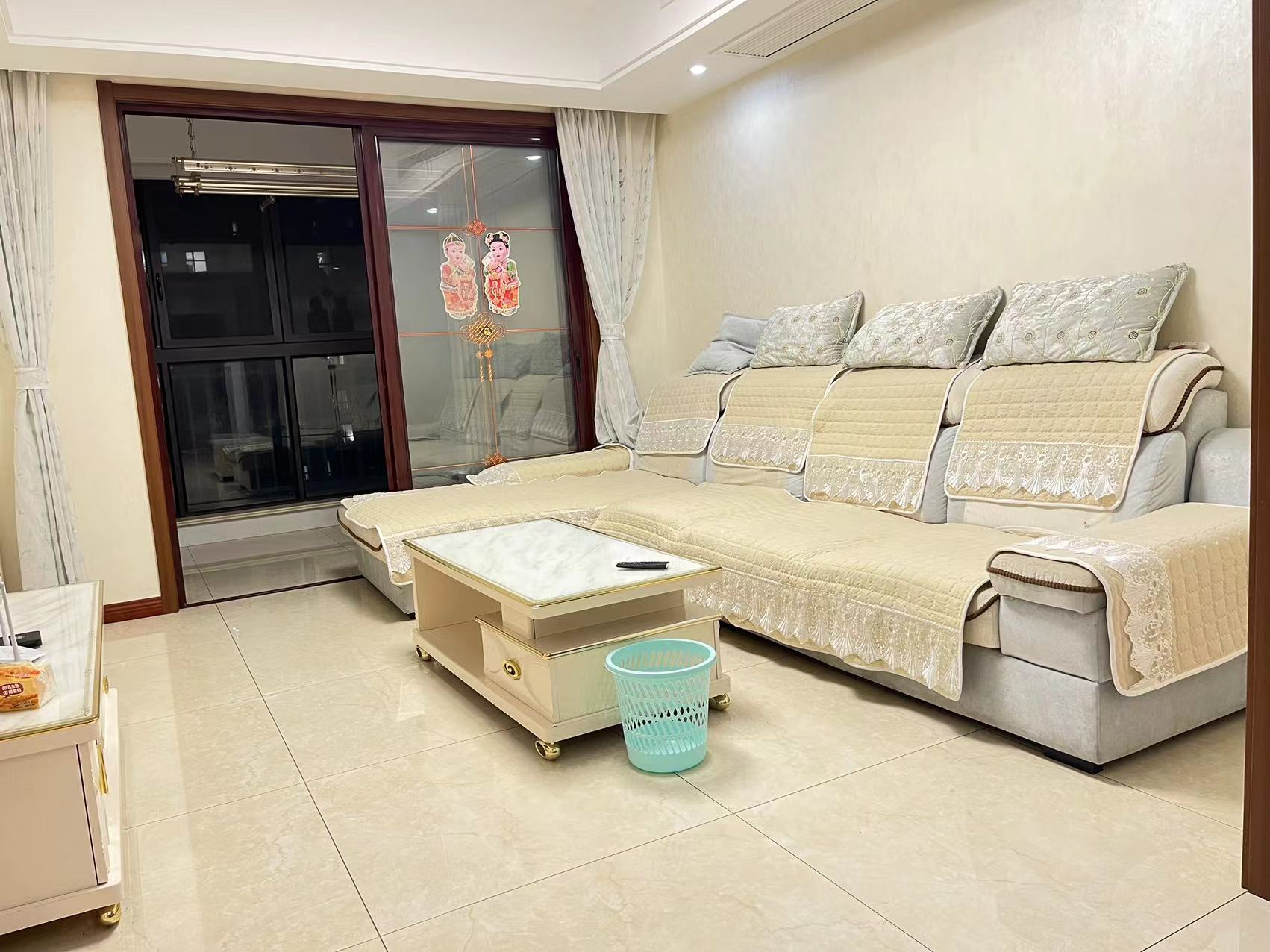 华强城 2室2厅1卫 85m&sup2;