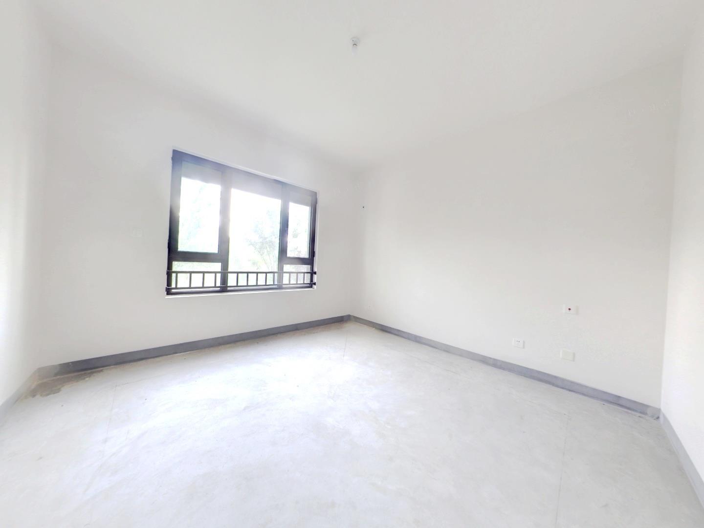 中海铂樾府 4室2厅3卫 297m&sup2;