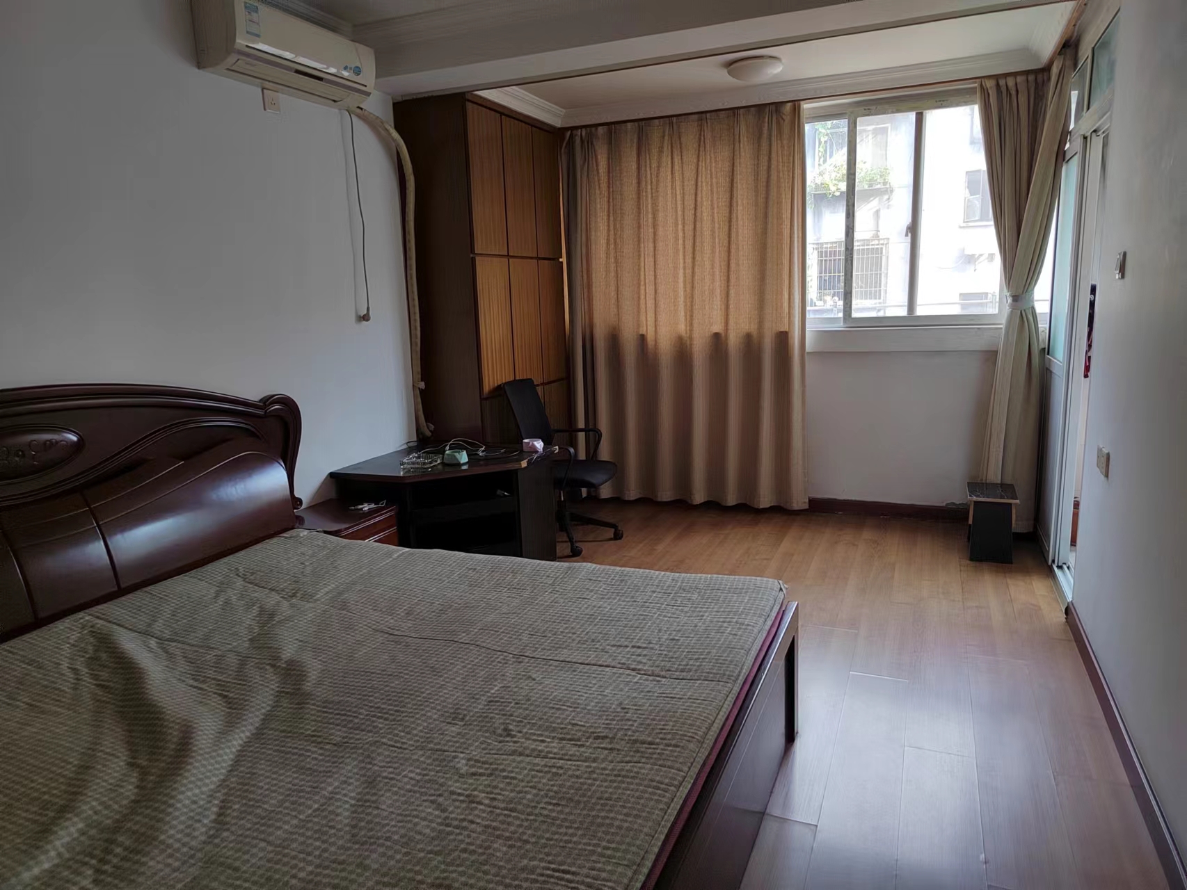 新建路新村 3室1厅1卫 90m&sup2;