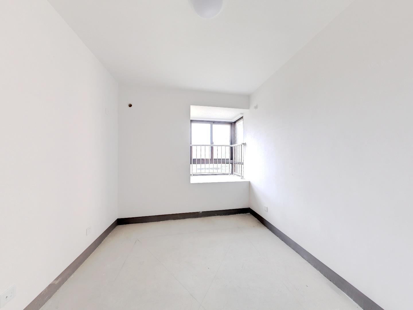 百花馨苑 3室1厅1卫 113m&sup2;