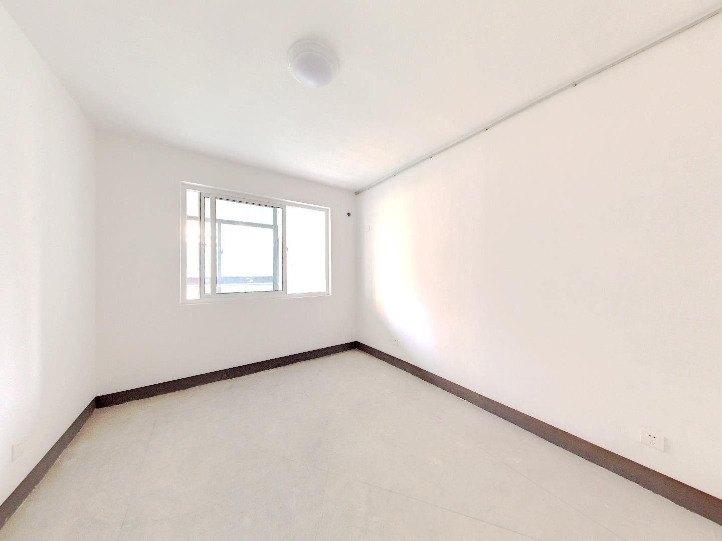 百花馨苑 3室1厅1卫 113m&sup2;