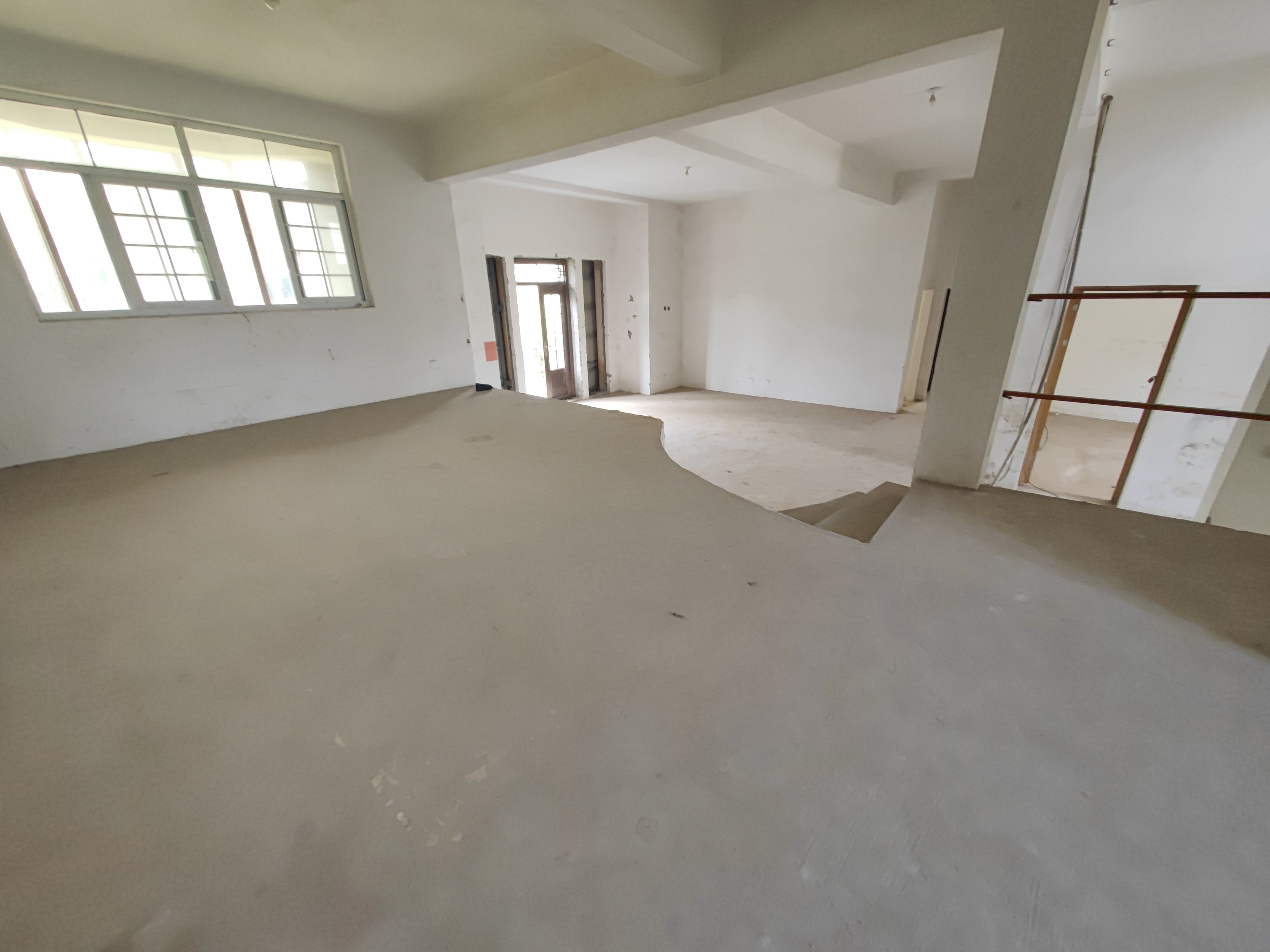 东郊庄园 4室4厅4卫 498m&sup2;