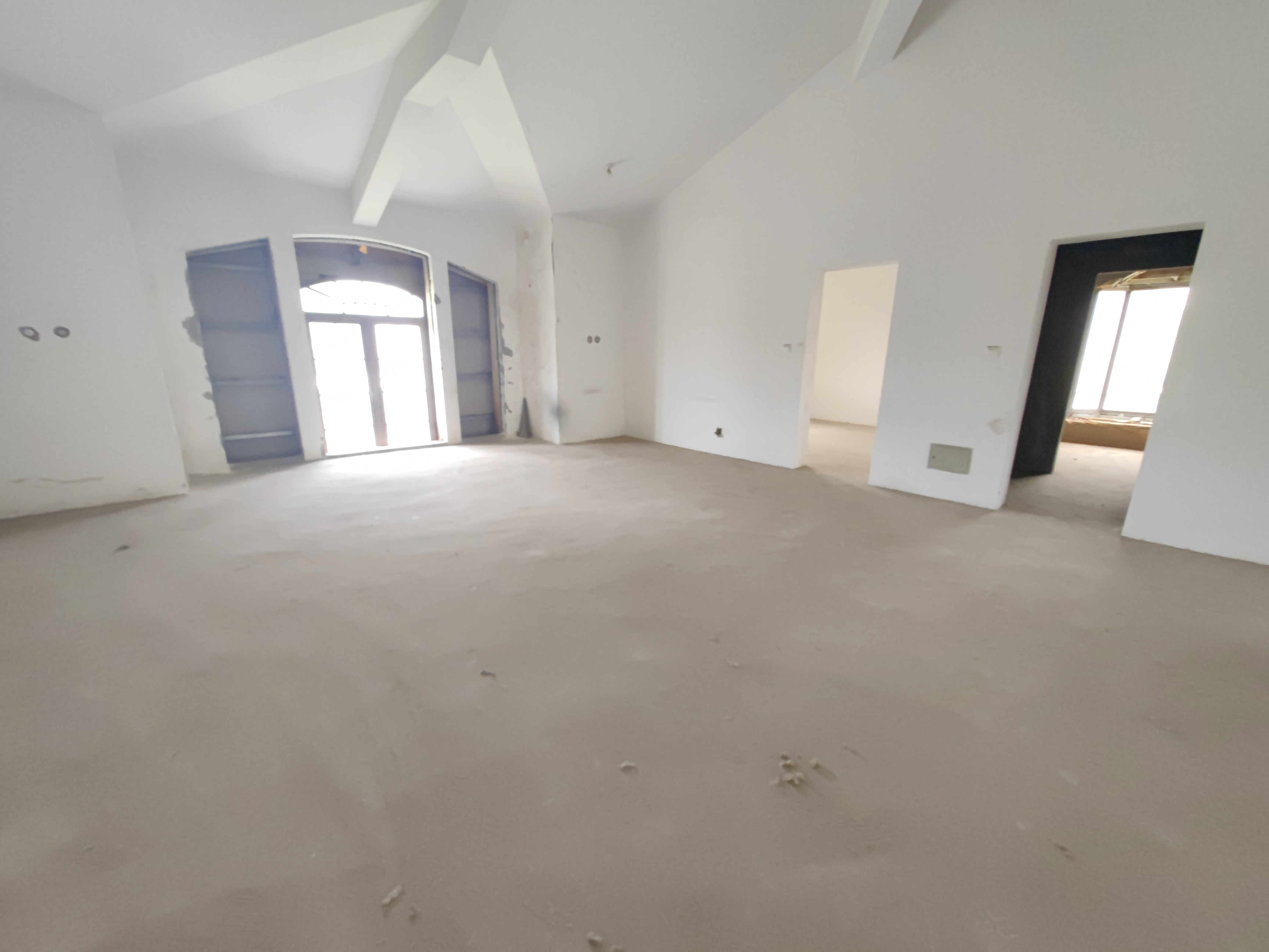 东郊庄园 4室4厅4卫 498m&sup2;