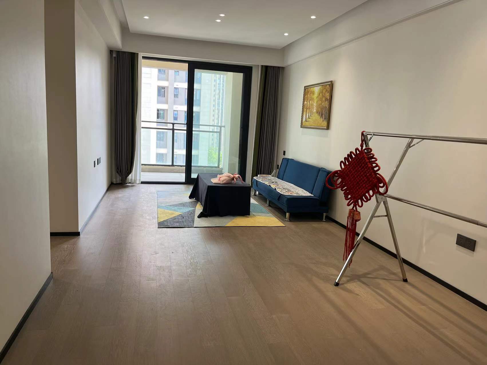 万科翡翠公园 3室2厅1卫 92m&sup2;