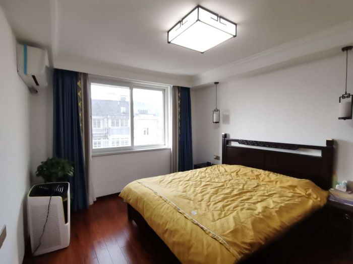 天山花苑 3室2厅1卫 130.75m&sup2;