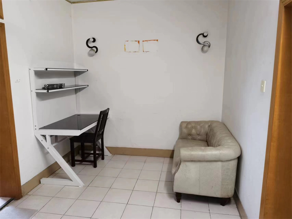 濠东路63号 2室1厅1卫 75m&sup2;