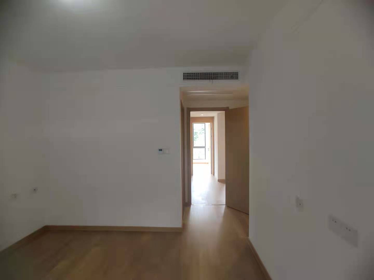 时光漫城 3室2厅2卫 125m&sup2;