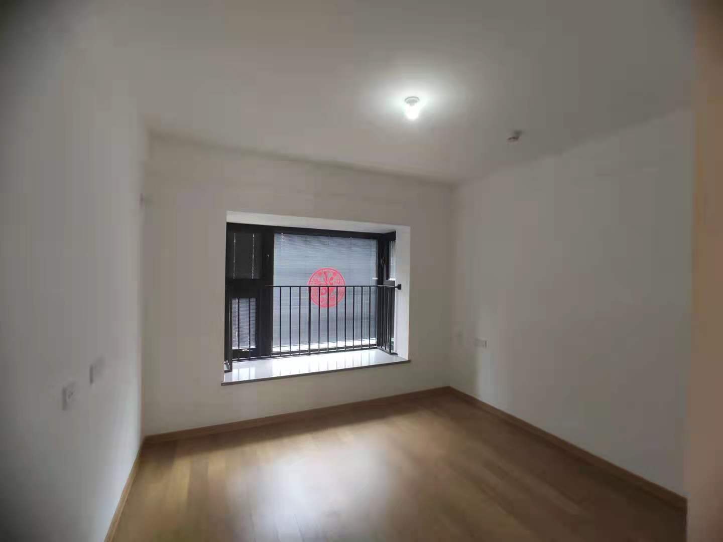时光漫城 3室2厅2卫 125m&sup2;