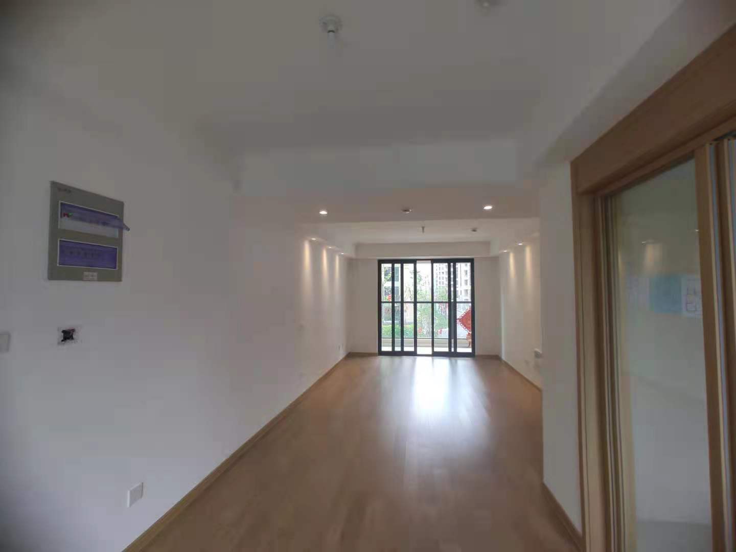 时光漫城 3室2厅2卫 125m&sup2;