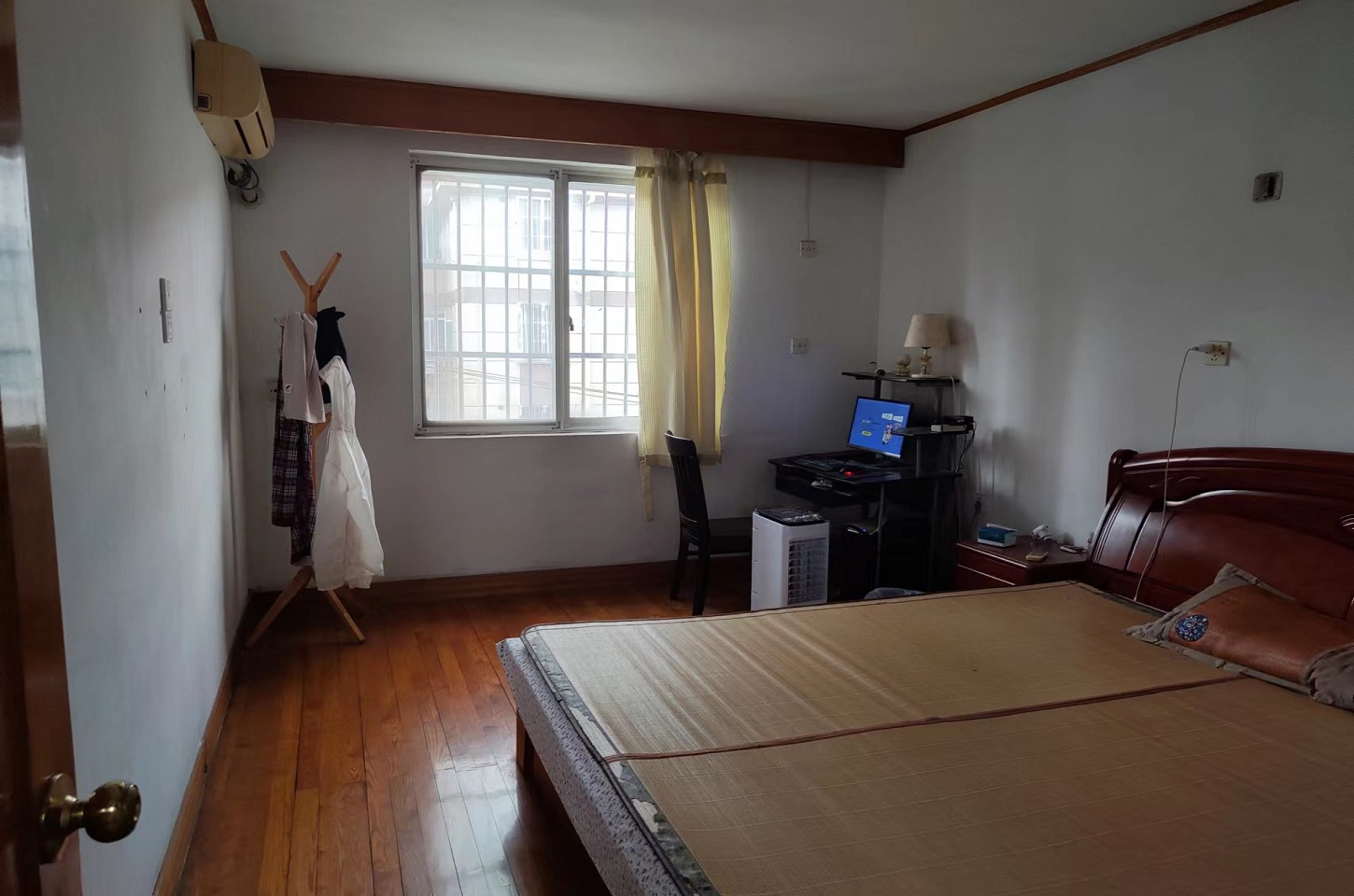 城港新村 3室2厅1卫 80.00m&sup2;