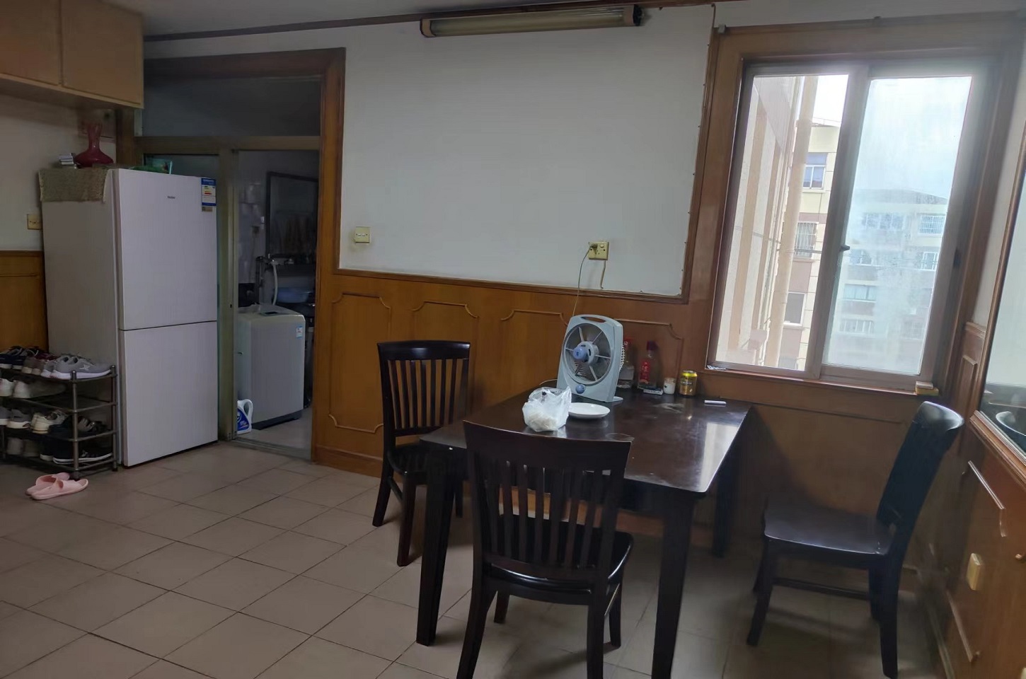 城港新村 3室2厅1卫 80.00m&sup2;