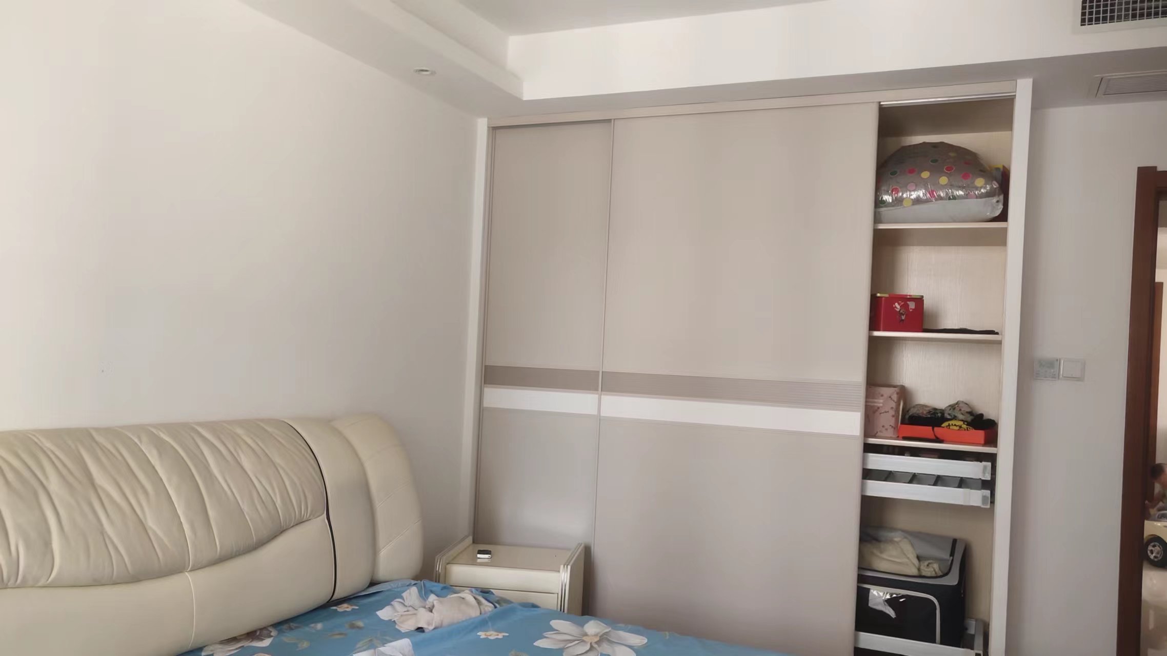 汇富花苑 3室1厅1卫 138m&sup2;