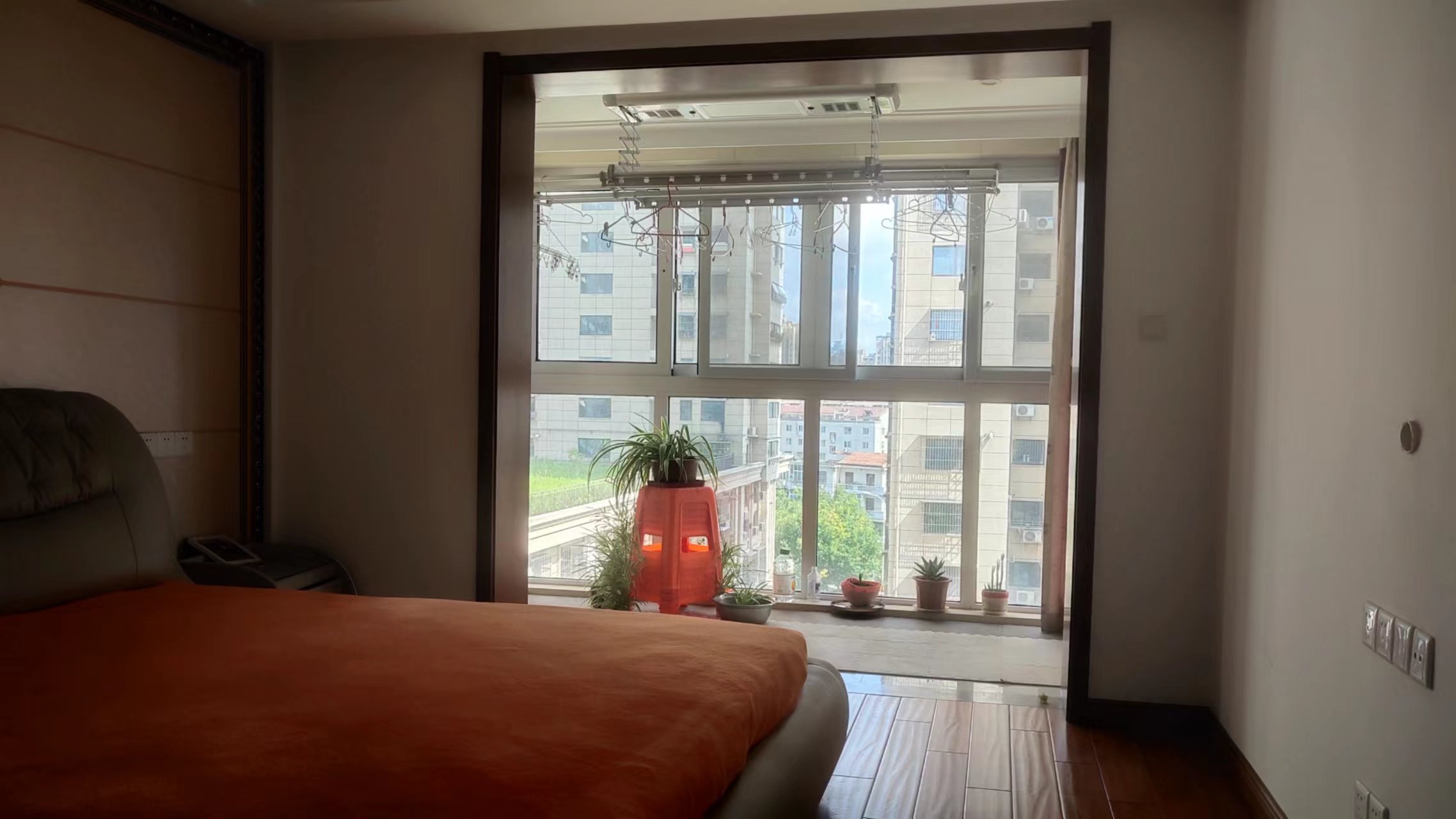 汇富花苑 3室1厅1卫 138m&sup2;