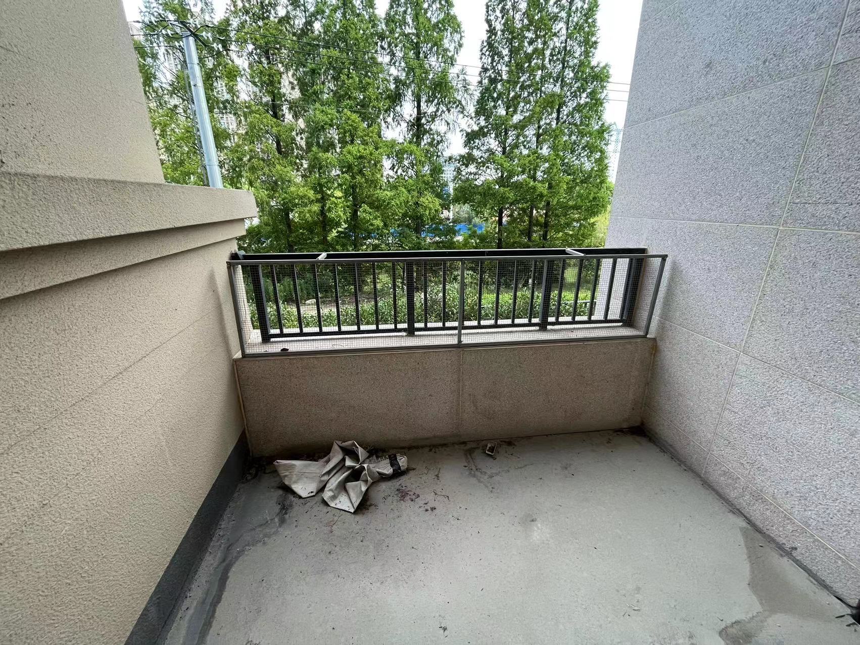 雨润星雨华府南区 4室2厅3卫 320m&sup2;