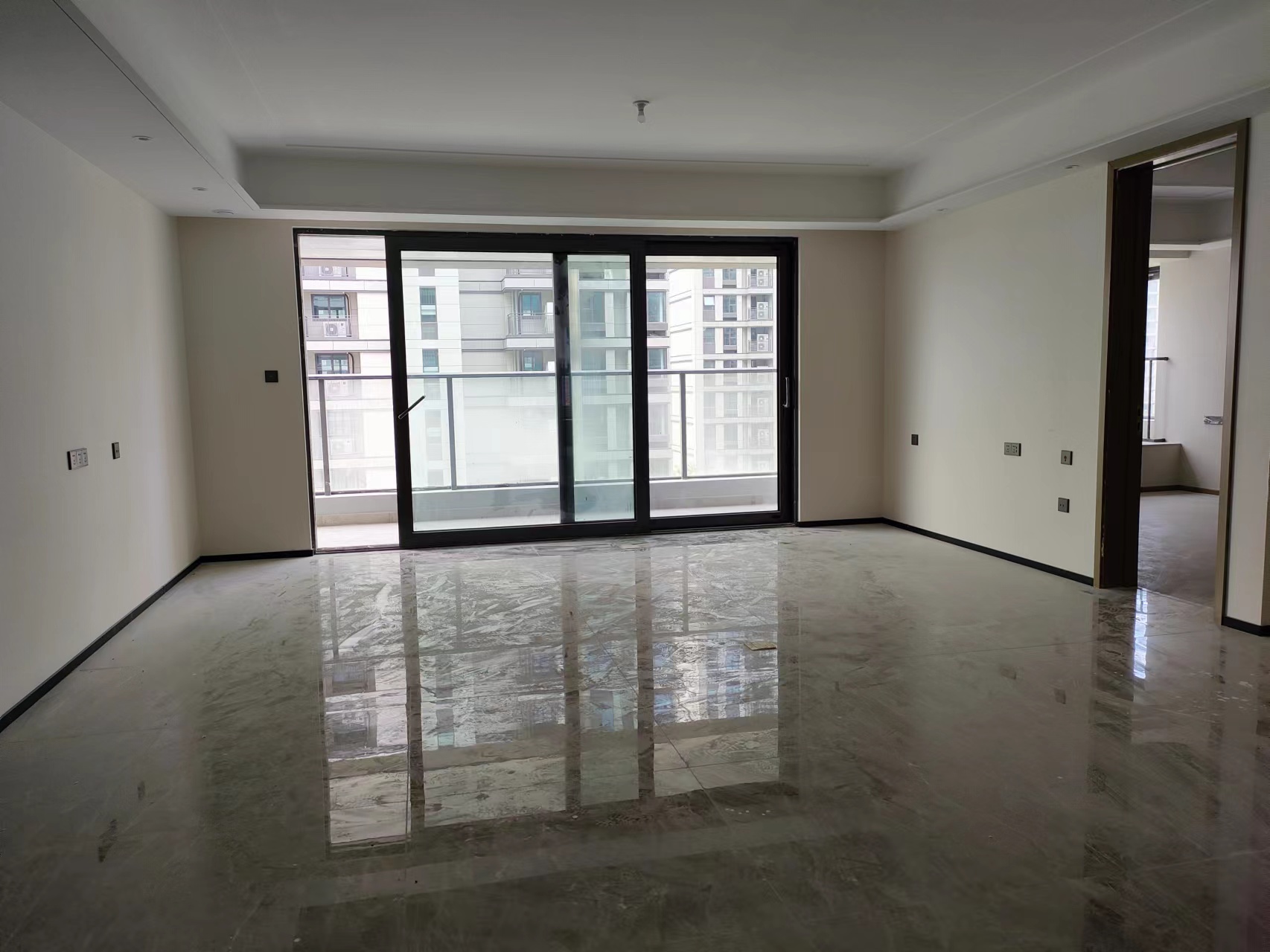 万科方圆 4室2厅2卫 160m&sup2;