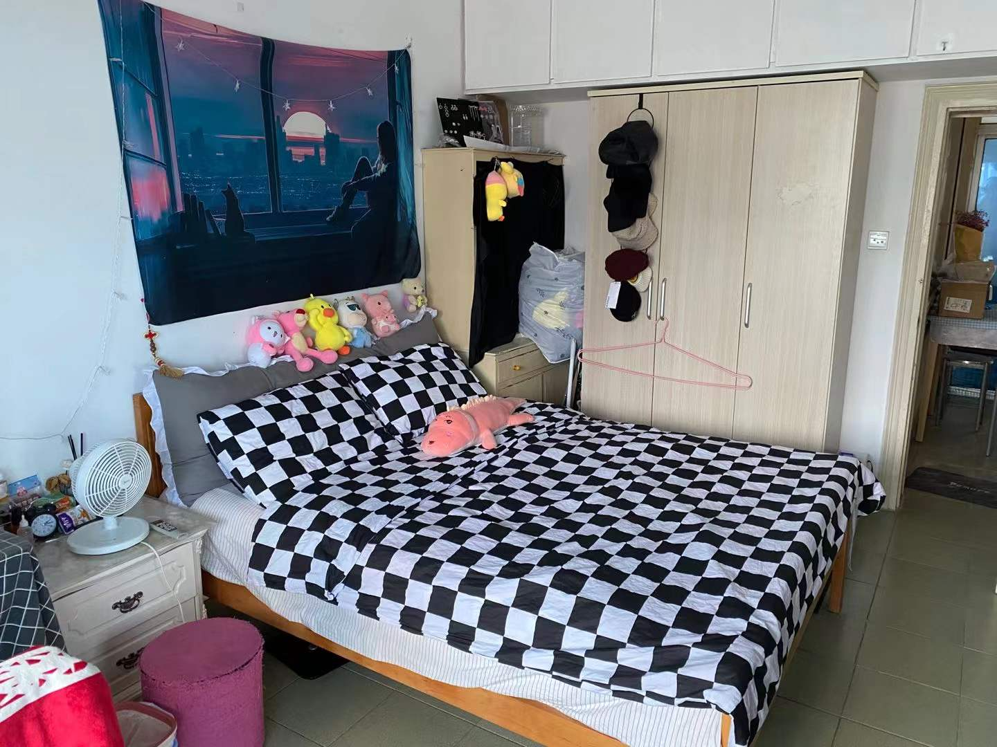 江海花园 6室4厅2卫 215.32m²