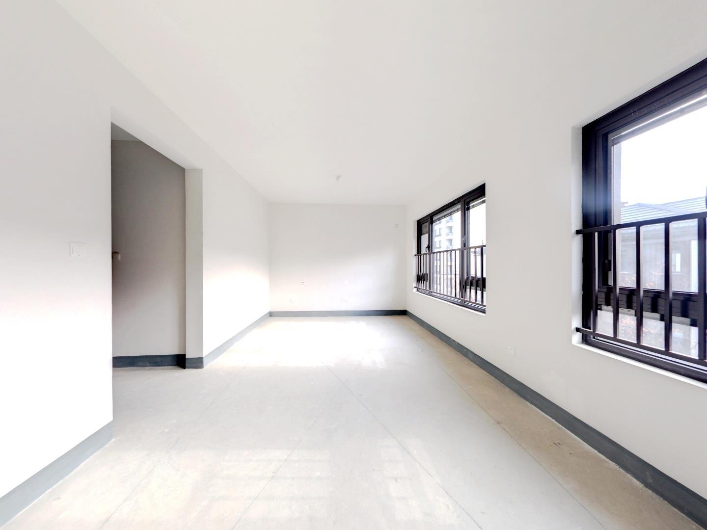 龙湖天宸源著 4室2厅4卫 265.00m&sup2;