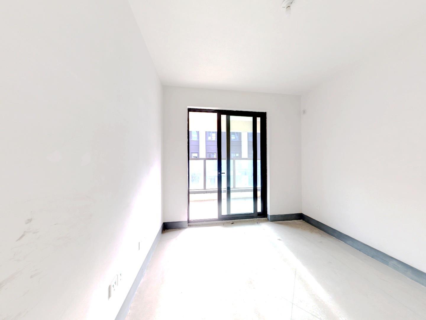 龙湖天宸源著 4室2厅4卫 265.00m&sup2;
