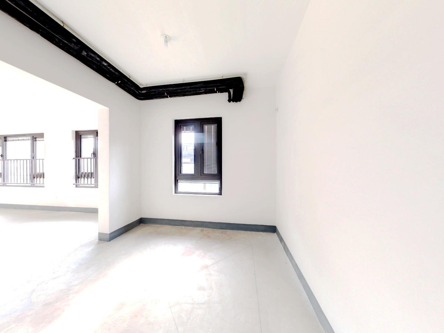 龙湖天宸源著 4室2厅4卫 265.00m&sup2;