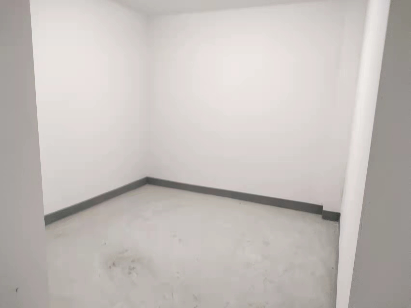 中海上东区 3室2厅2卫 121.93m&sup2;