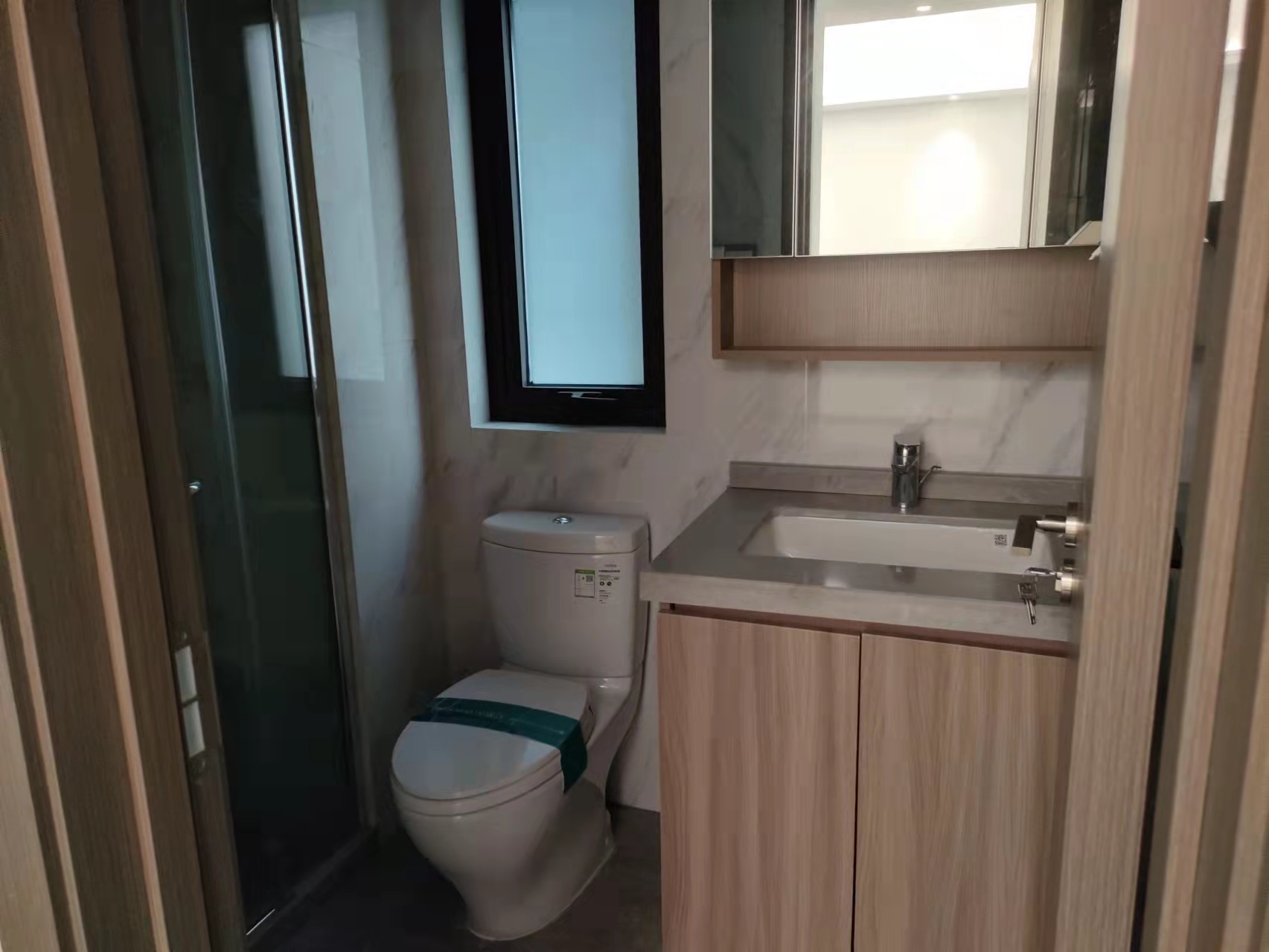 中海上东区 3室2厅2卫 121.93m&sup2;