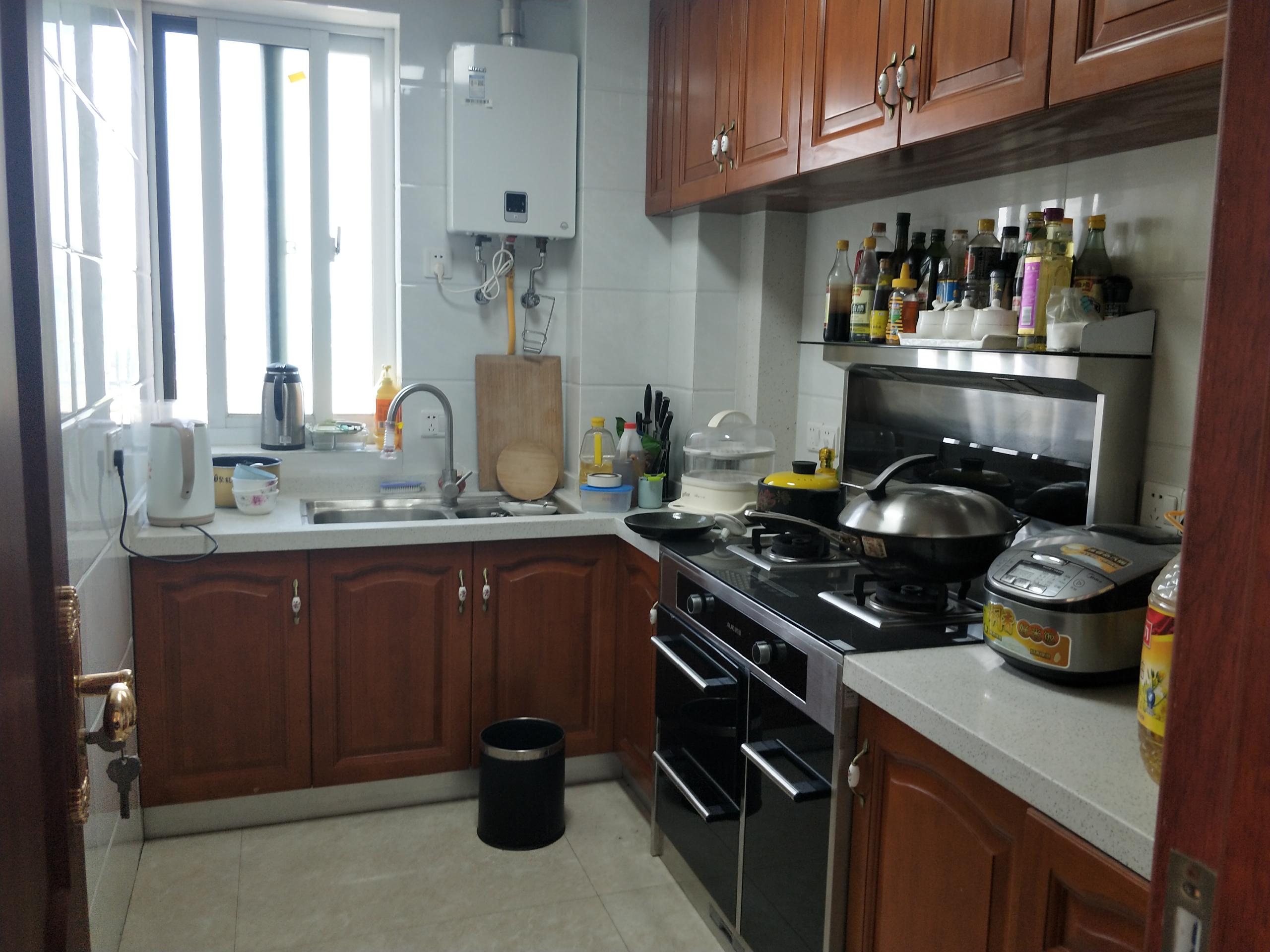 五洲翡丽湾 3室2厅1卫 107.91m&sup2;