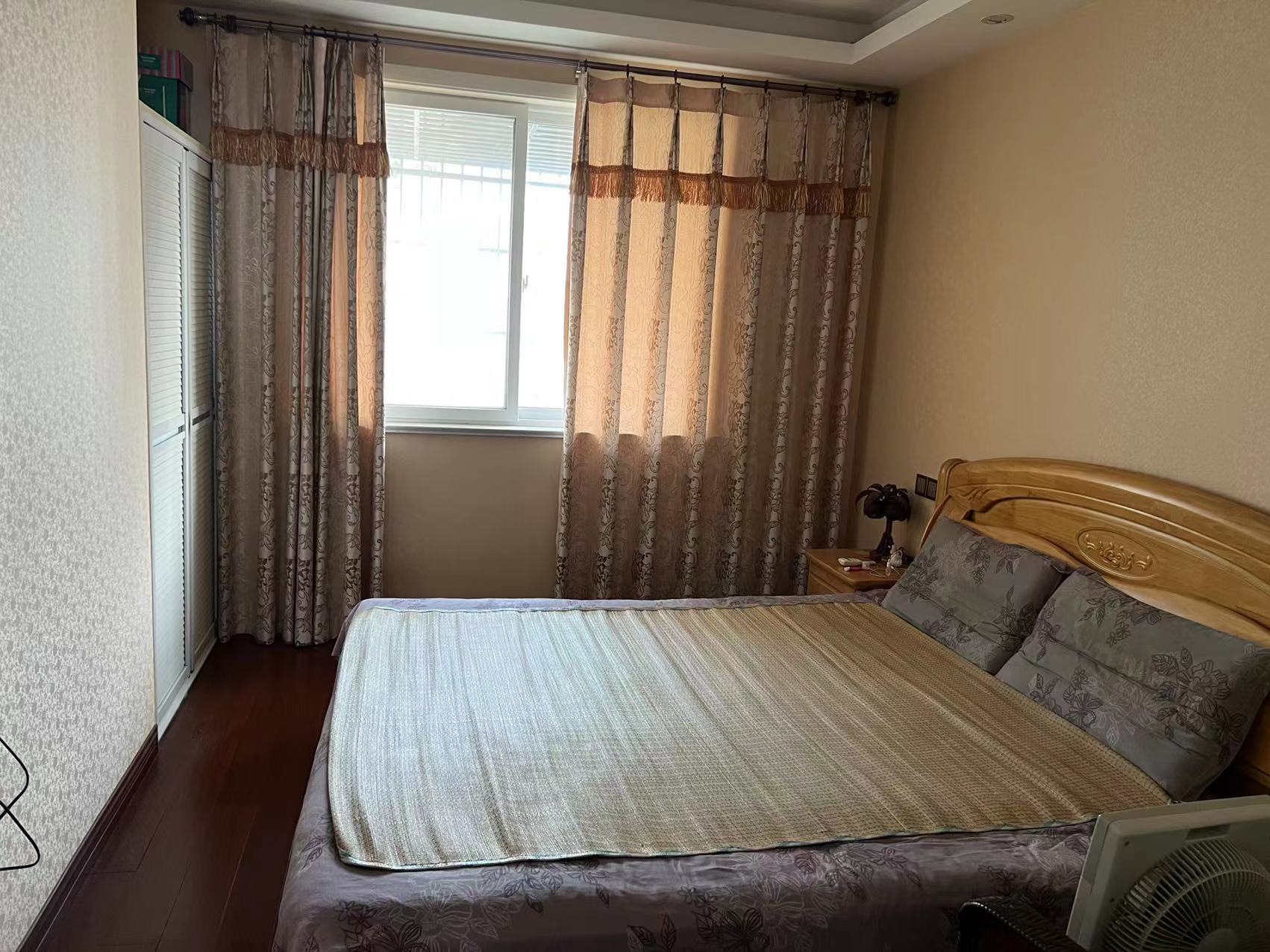 幸福人家 3室2厅2卫 142.38m&sup2;