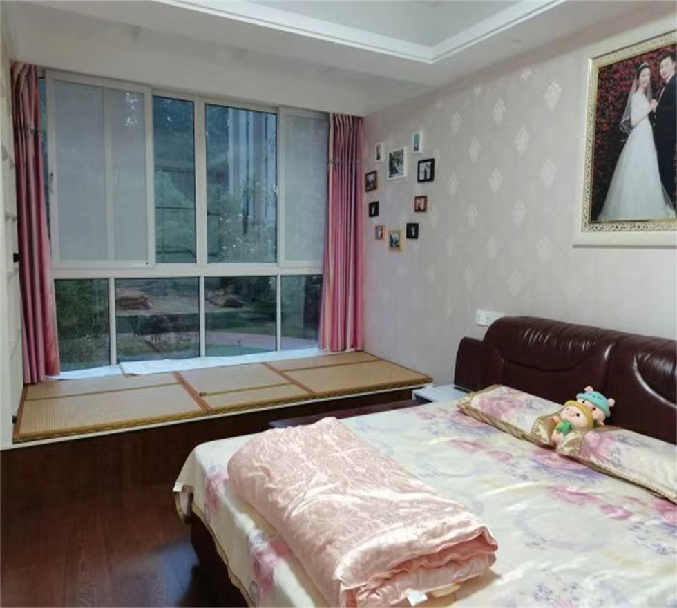 绿地新都会 3室1厅1卫 113m&sup2;
