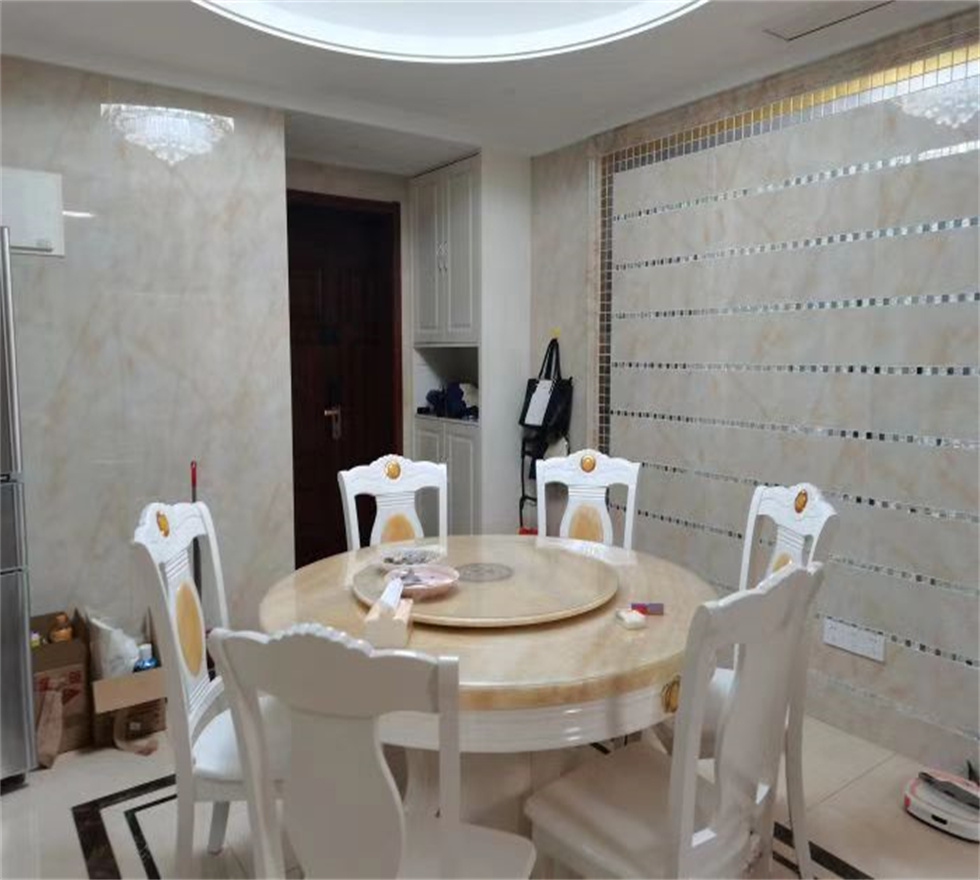 绿地新都会 3室1厅1卫 113m&sup2;