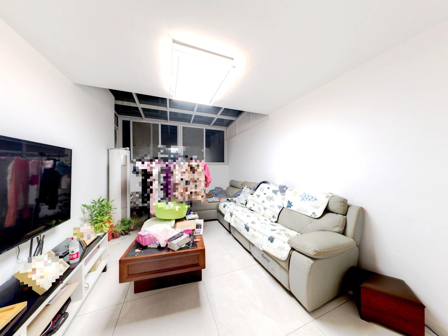 新苑华庭 3室2厅2卫 140.00m&sup2;