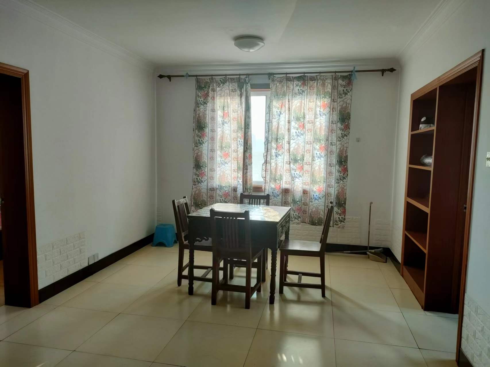 新星苑 2室1厅1卫 85m&sup2;