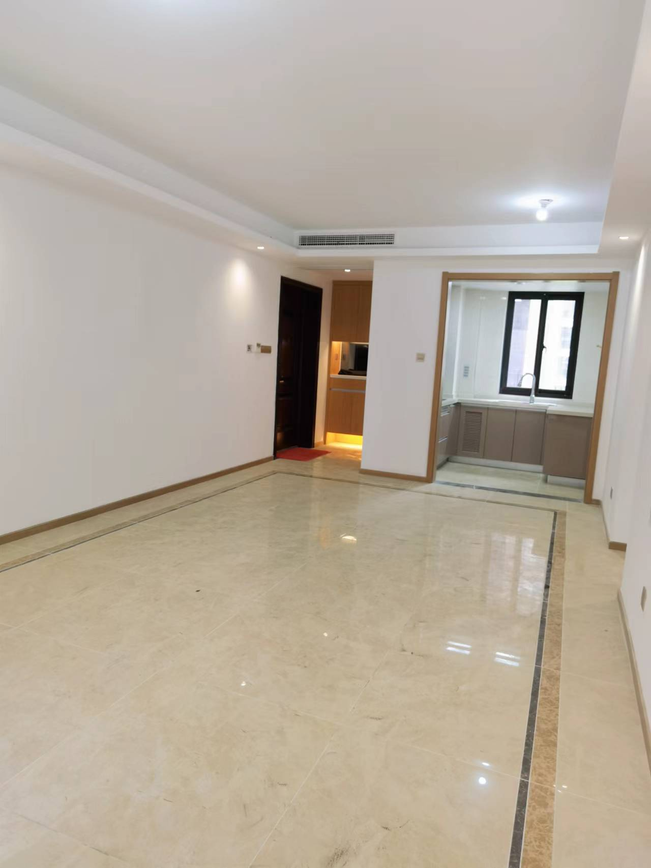 林肯公园 3室2厅2卫 114m&sup2;