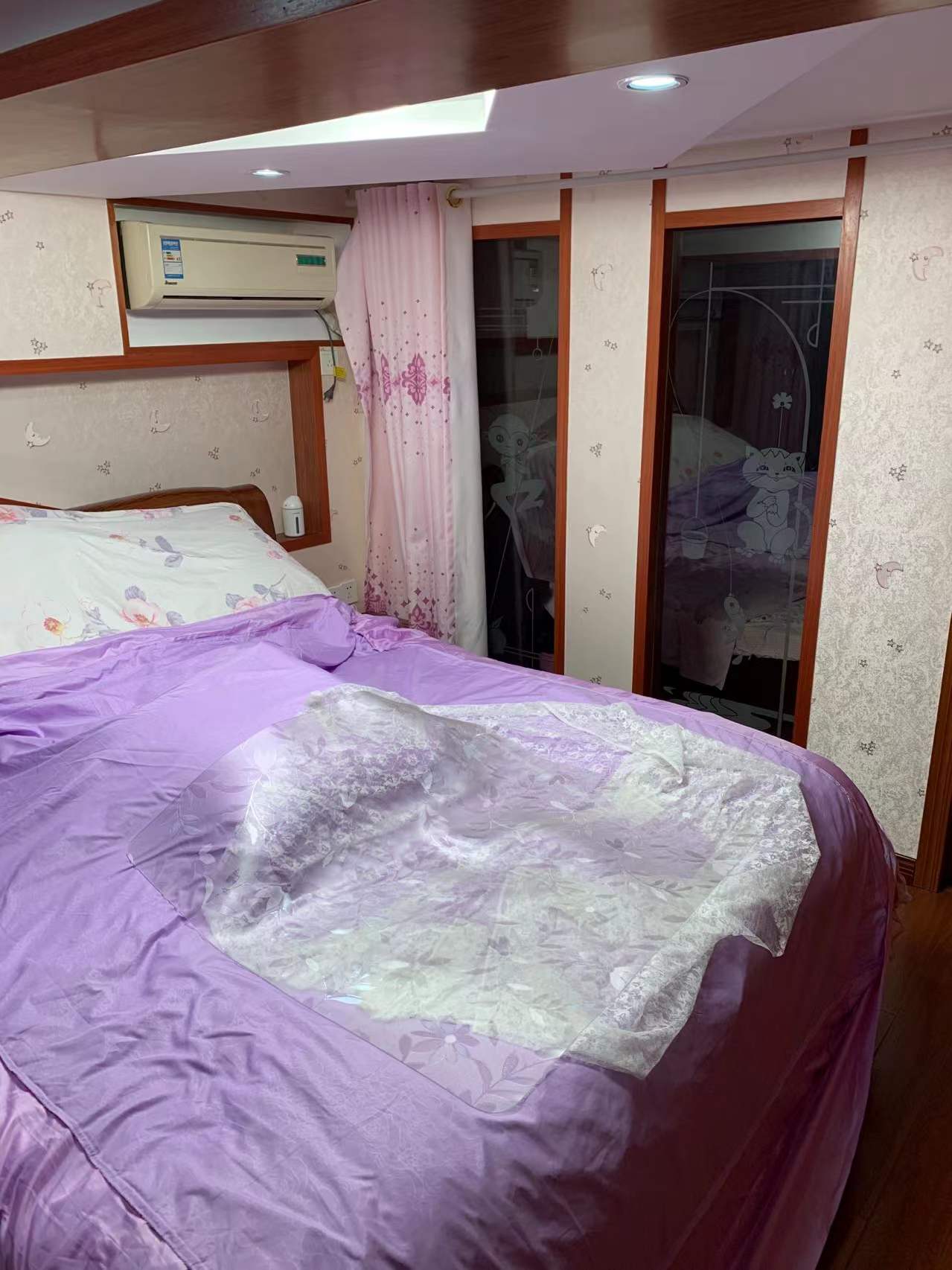 鸿运大厦 2室2厅1卫 58m²