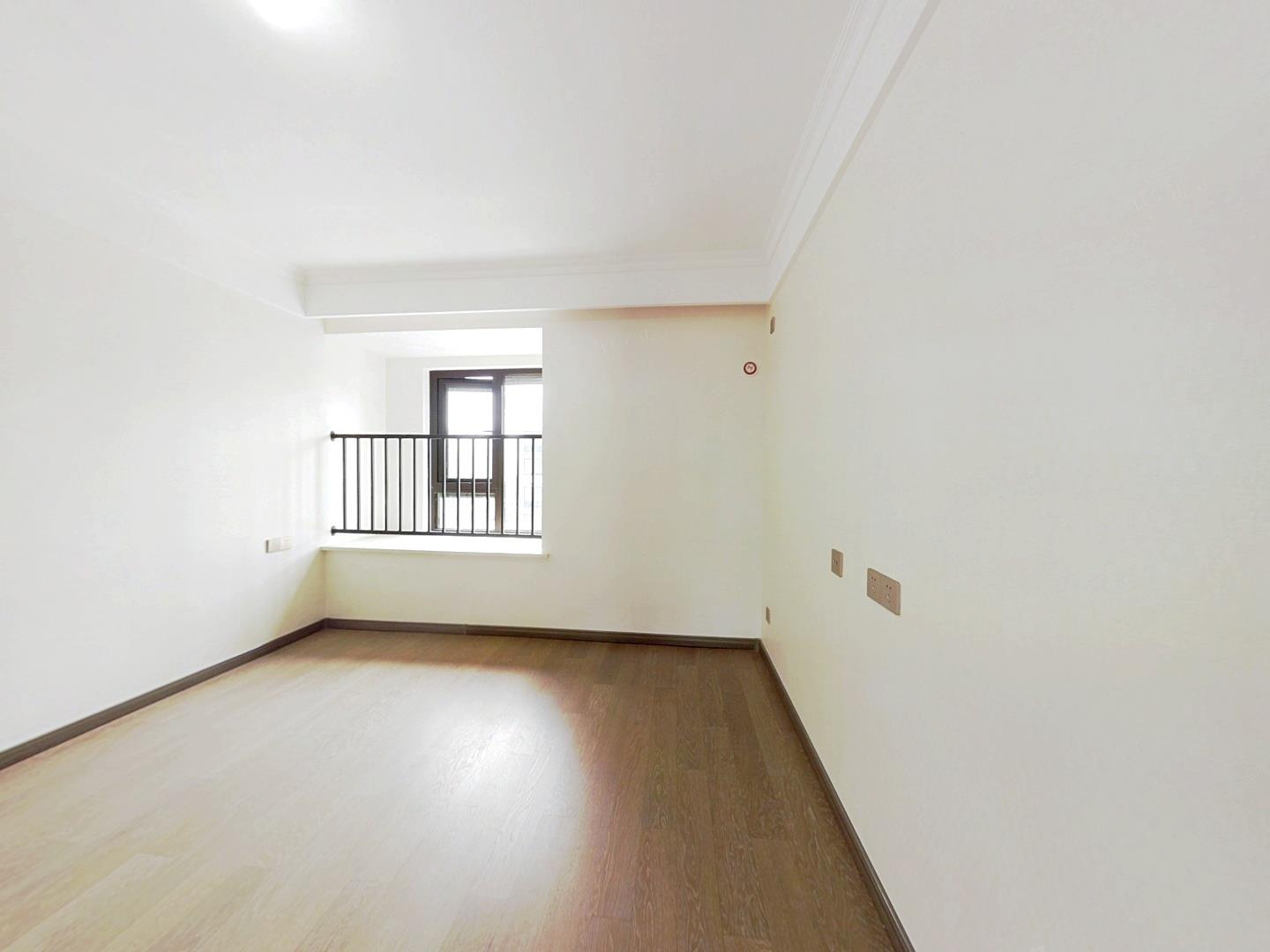 中创大都会 3室2厅2卫 110m&sup2;