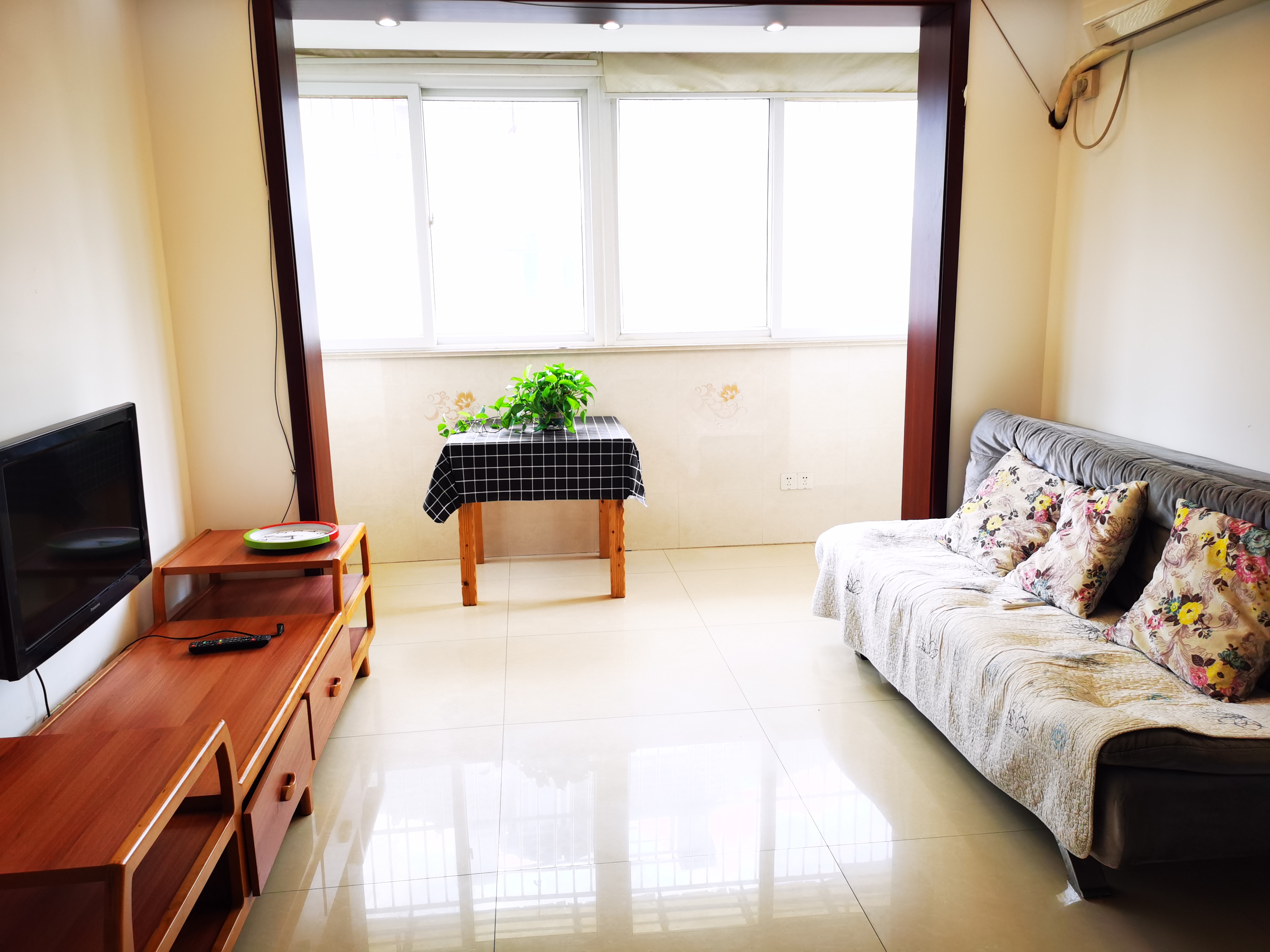 五山新苑 2室1厅1卫 75m²