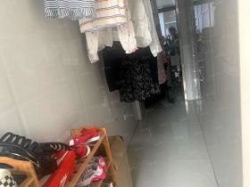 华强城 3室2厅1卫 102m²