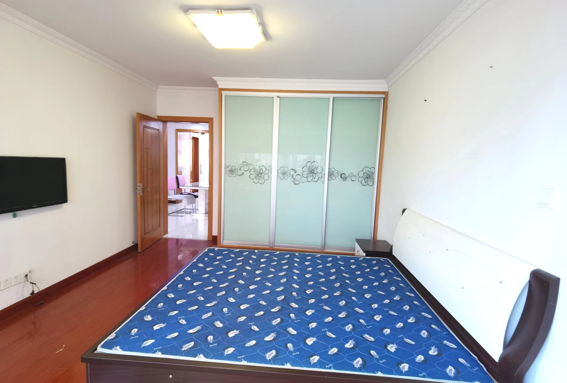 金辉花园 3室1厅1卫 101m&sup2;