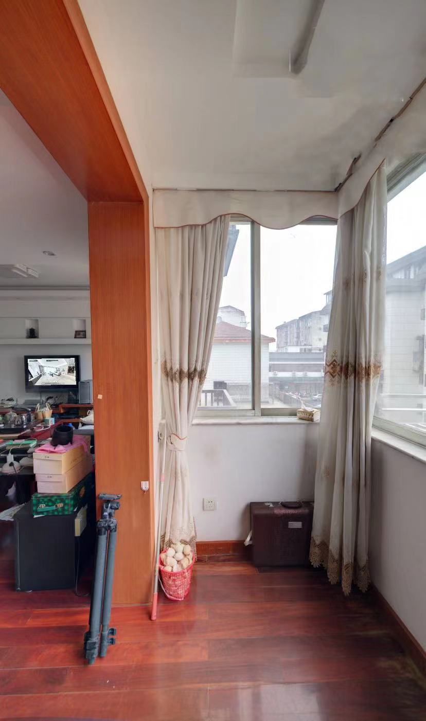 华威园 6室3厅2卫 260m&sup2;