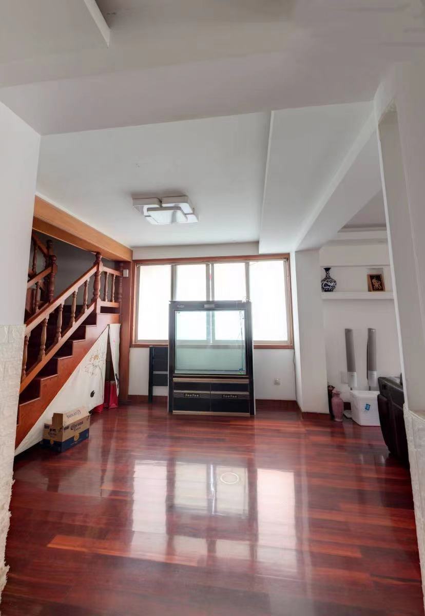 华威园 6室3厅2卫 260m&sup2;