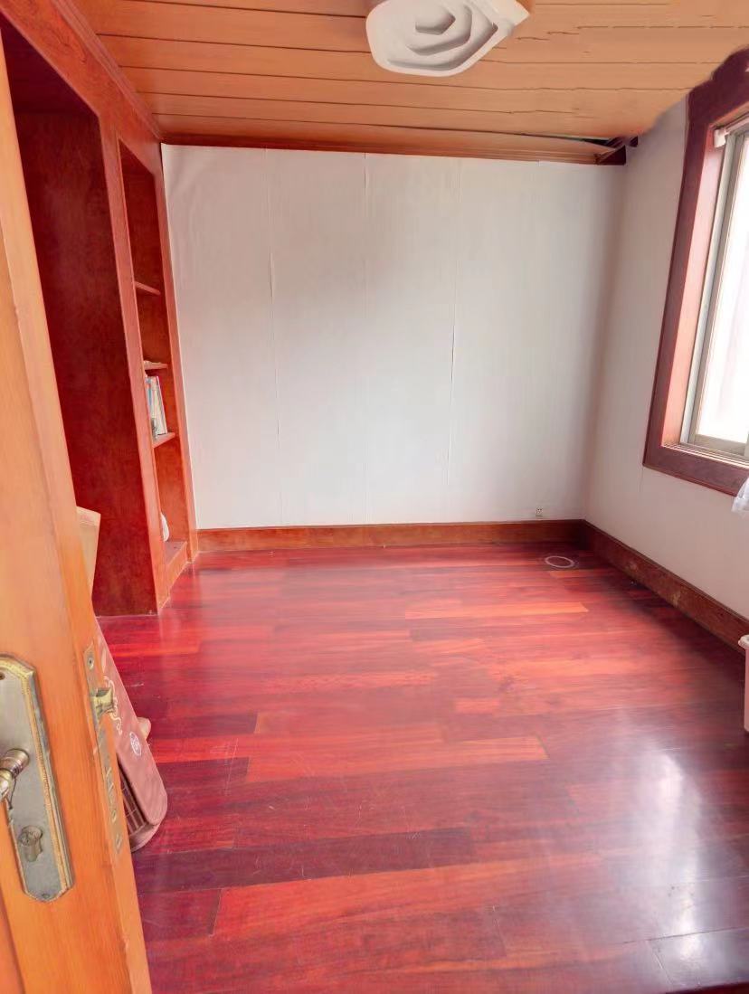 华威园 6室3厅2卫 260m&sup2;
