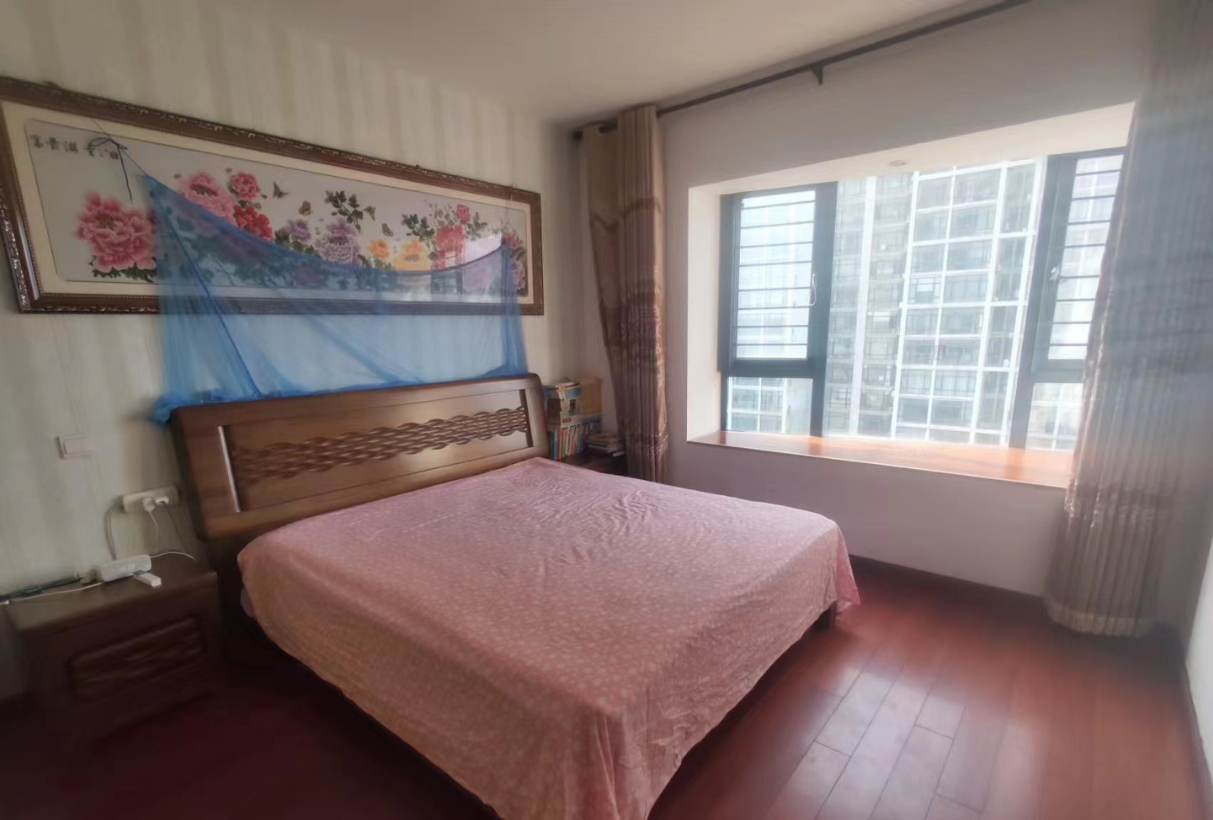 七星花园 3室2厅2卫 144m&sup2;